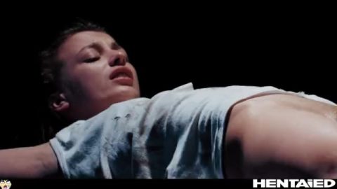 Tiny chick filled up with cum with huge alien dick after pee herself